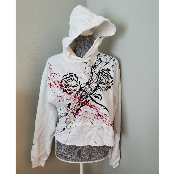 The Drive Clothing Tops - 🚨last days Cropped roses hoodie